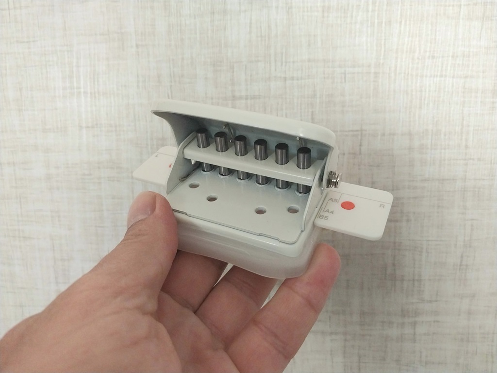 پانچ 6 سوراخ کاغذ